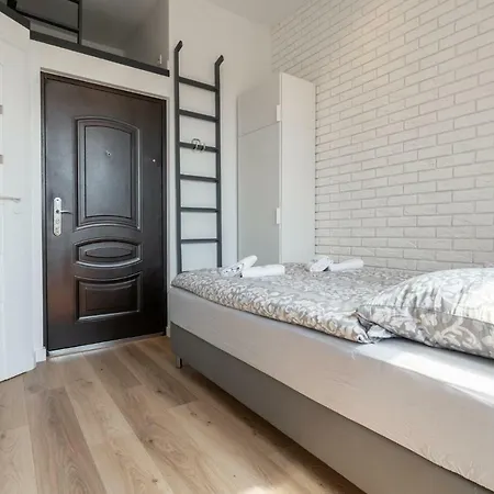 Cosy Apartments At The Ghetto Heroes Square By Apart Service * Kraków