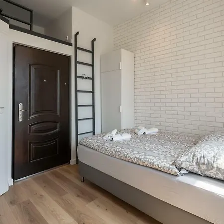 Cosy Apartments At The Ghetto Heroes Square By Apart Service Kraków
