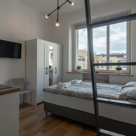 Cosy Apartments At The Ghetto Heroes Square By Apart Service