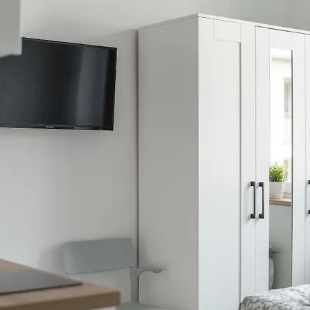 Cosy Apartments At The Ghetto Heroes Square By Apart Service *