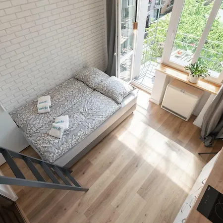 Cosy Apartments At The Ghetto Heroes Square By Apart Service