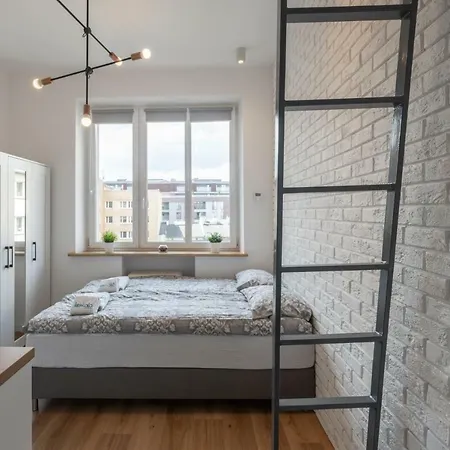 Cosy Apartments At The Ghetto Heroes Square By Apart Service